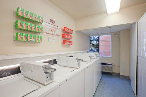 Sonesta Simply Anaheim