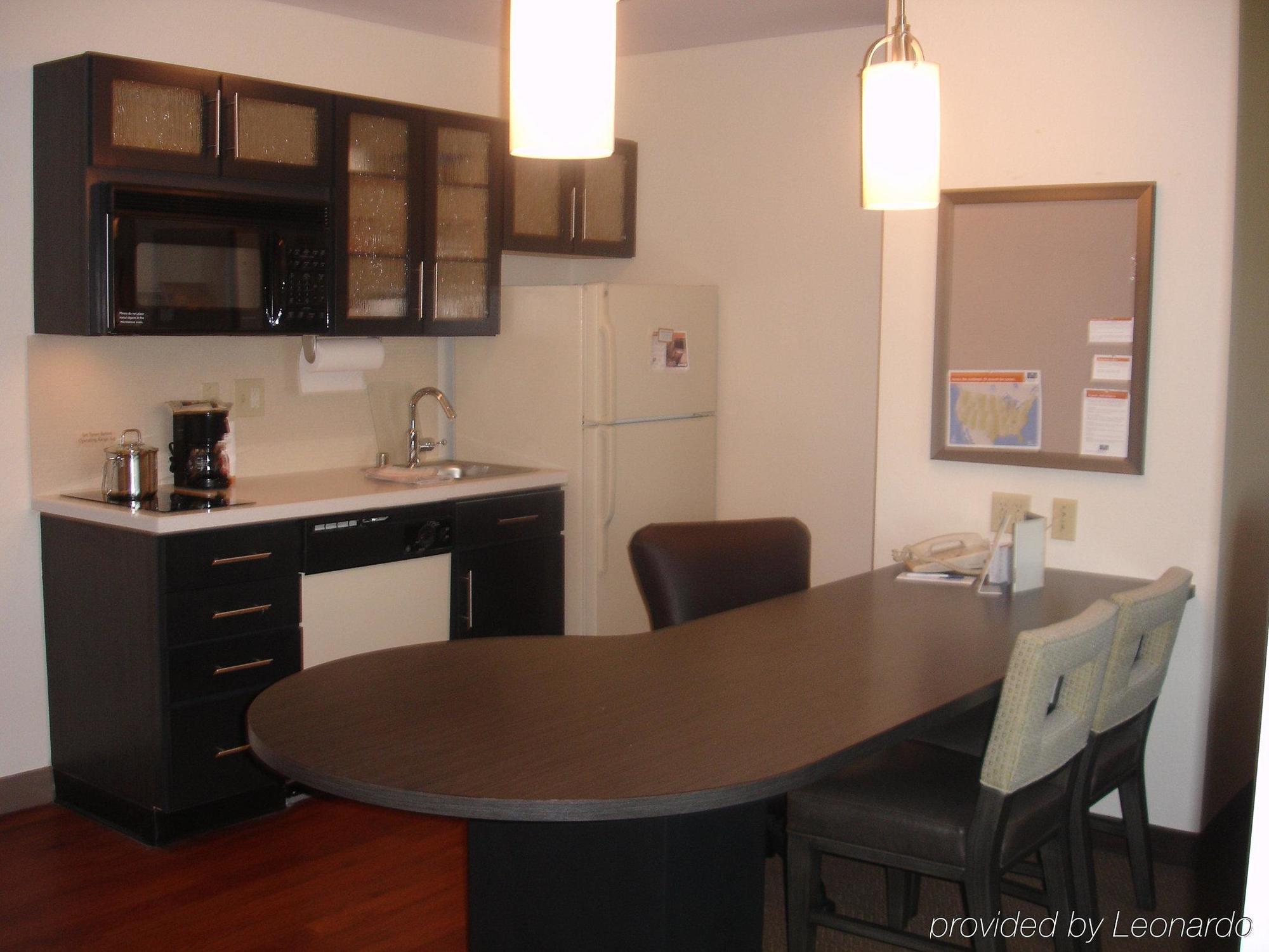 Sonesta Simply Anaheim 2*