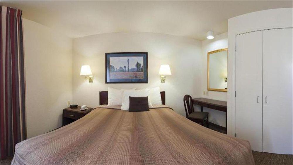 Sonesta Simply Anaheim Hotel 2*